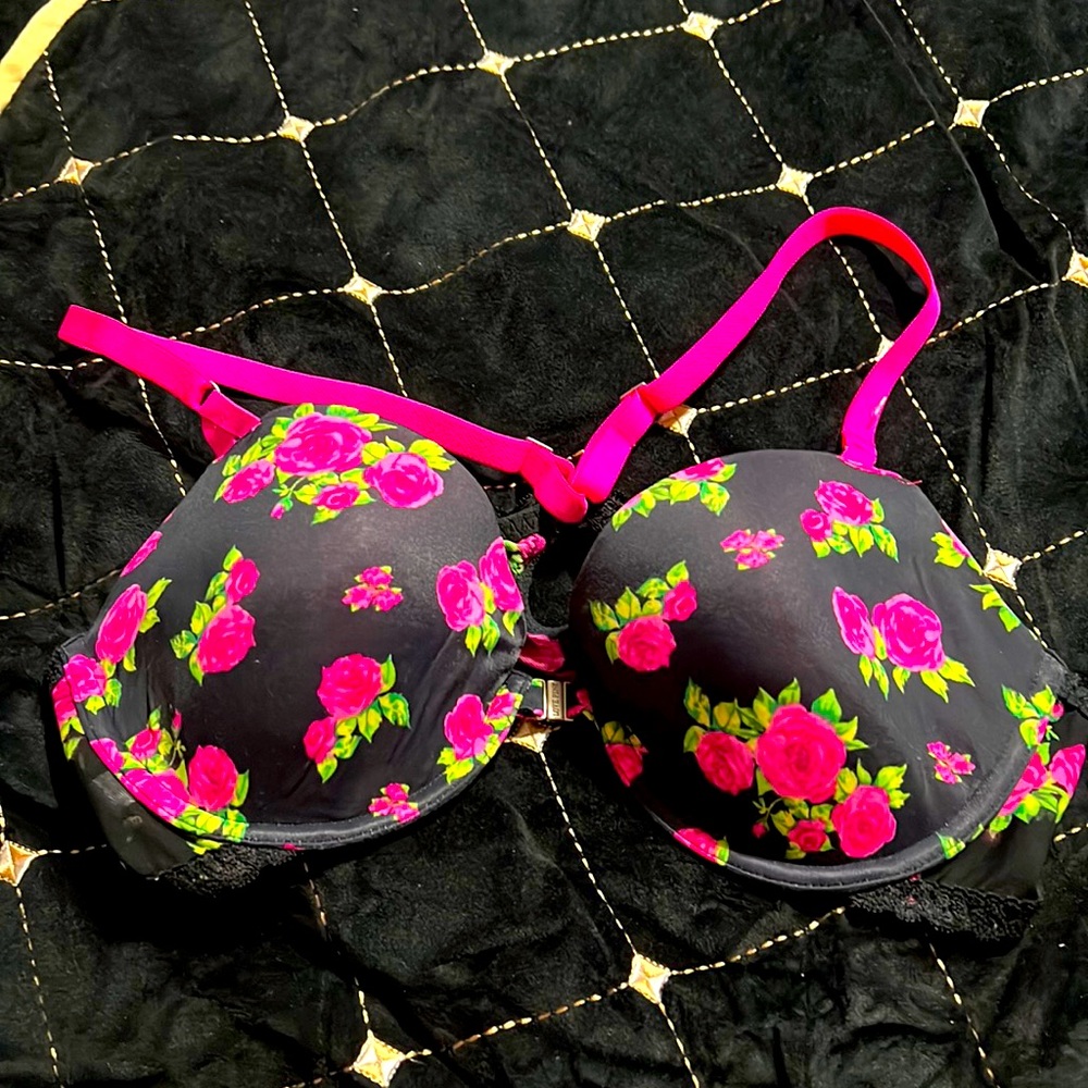 Cute bra